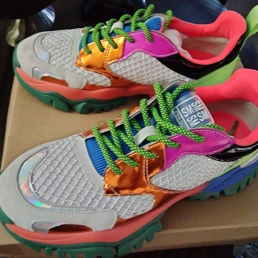 Steve Madden Thrilling Bright Sneakers